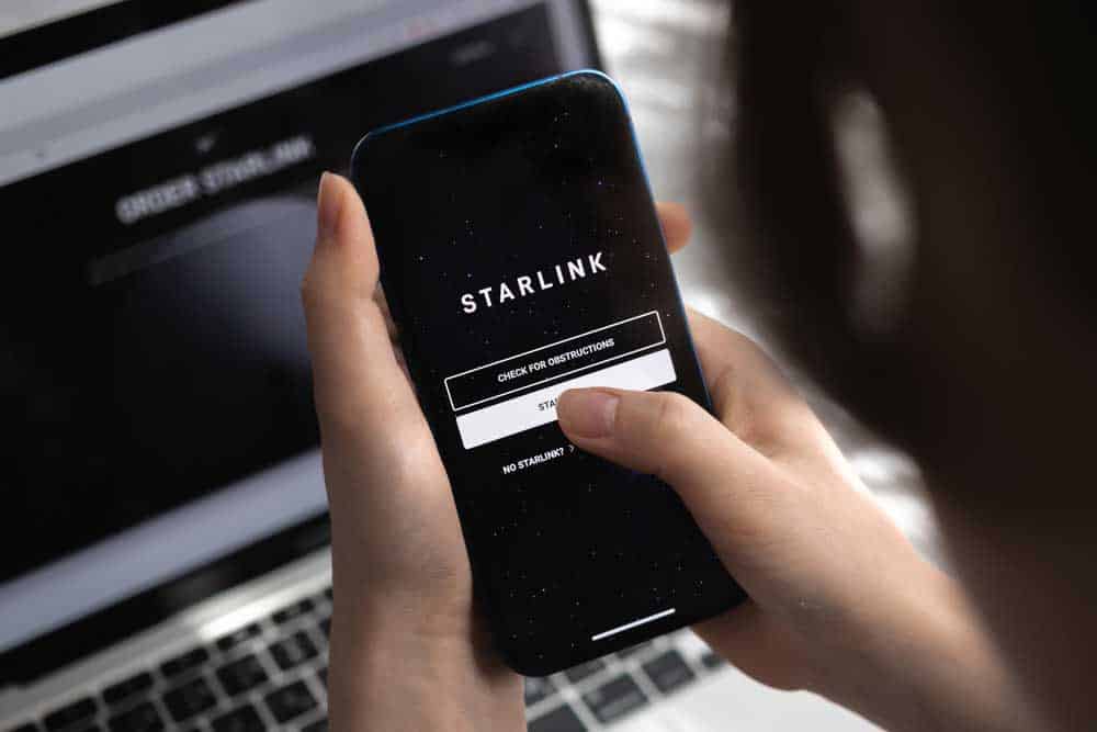 Starlink app on mobile phone