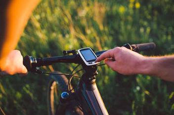 Best Budget Bike Computer GPS: Your Guide