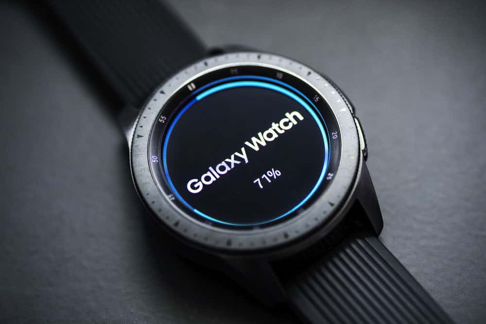 Samsung Galaxy watch installs software