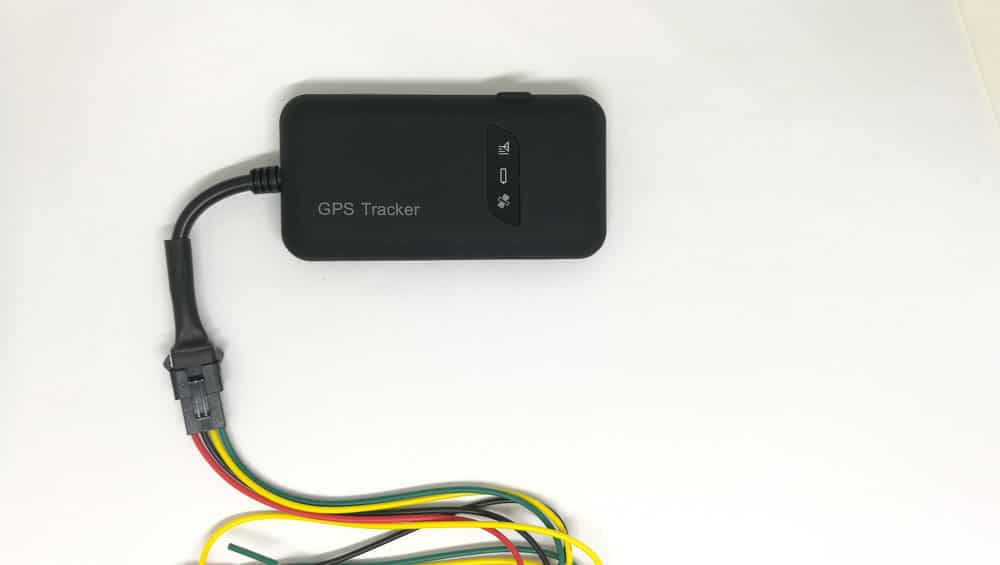 Connected GPS tracker