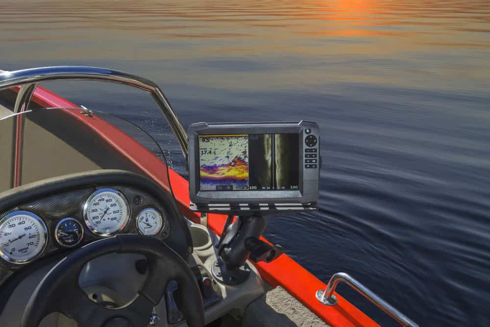 Moving boat with a fish finder