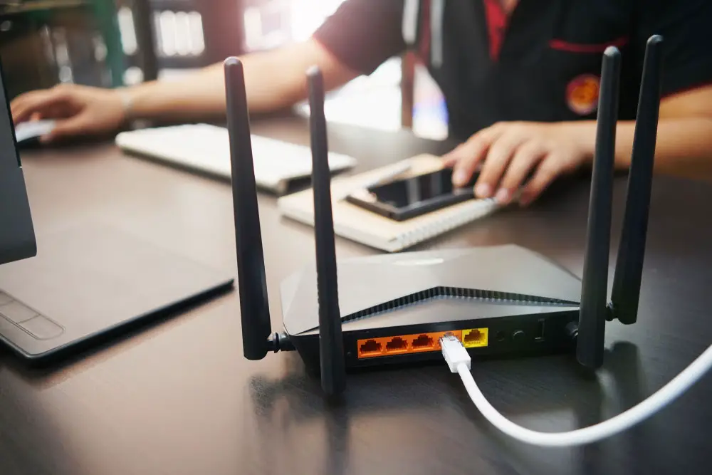 A dual-band wireless router/gateway
