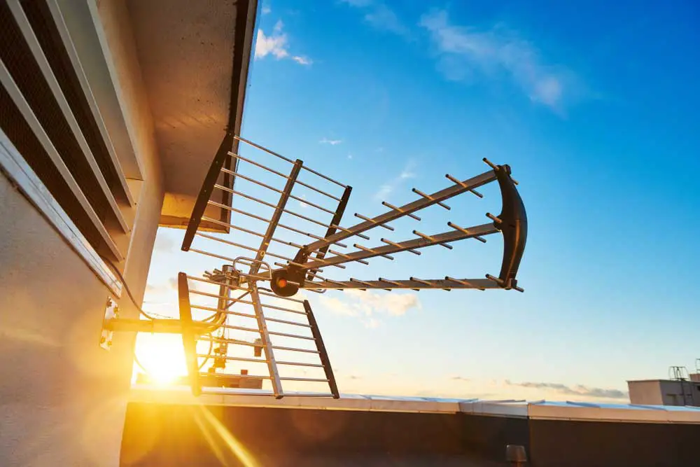 A digital antenna mounted on the roof